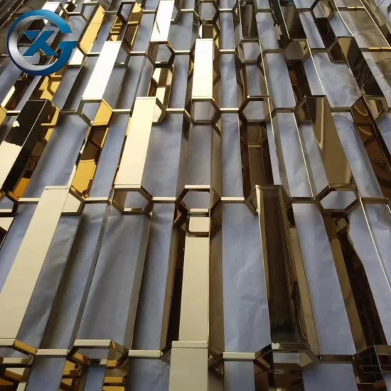 Lasergeschnittene Raumteilerplatten mit bronzegoldener Edelstahltrennwand